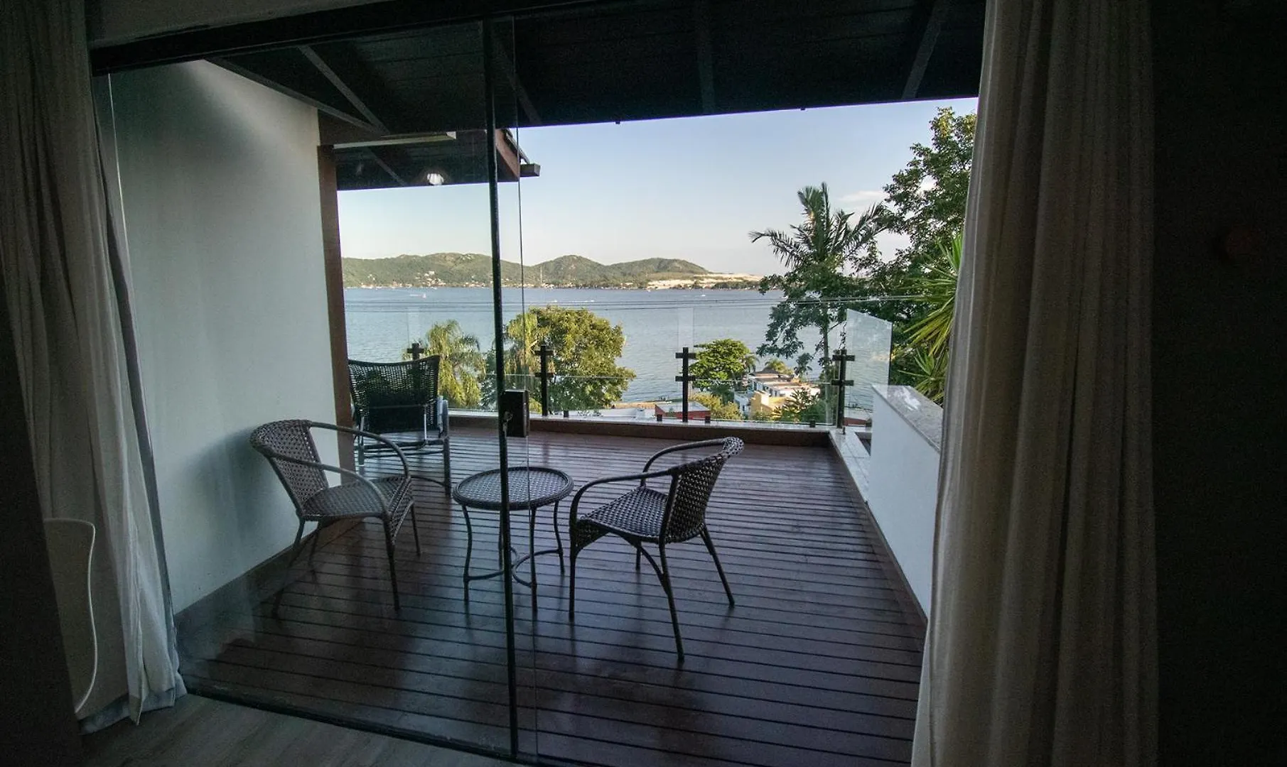 Florianópolis Suites Com Vista Espetacular Da Lagoa Da Conceicao בית הארחה